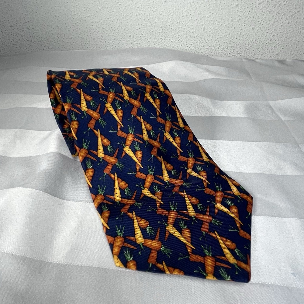 Vintage Burberry's Of London Men's Silk Tie "Carrots" Made in England
